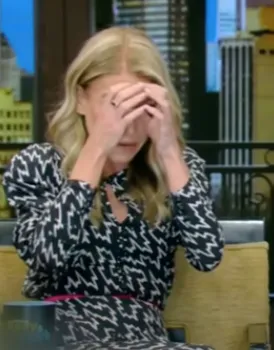 Kelly Ripa Breaks Down