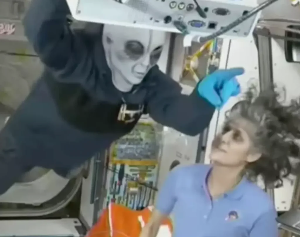 'Alien' Sighting on ISS 